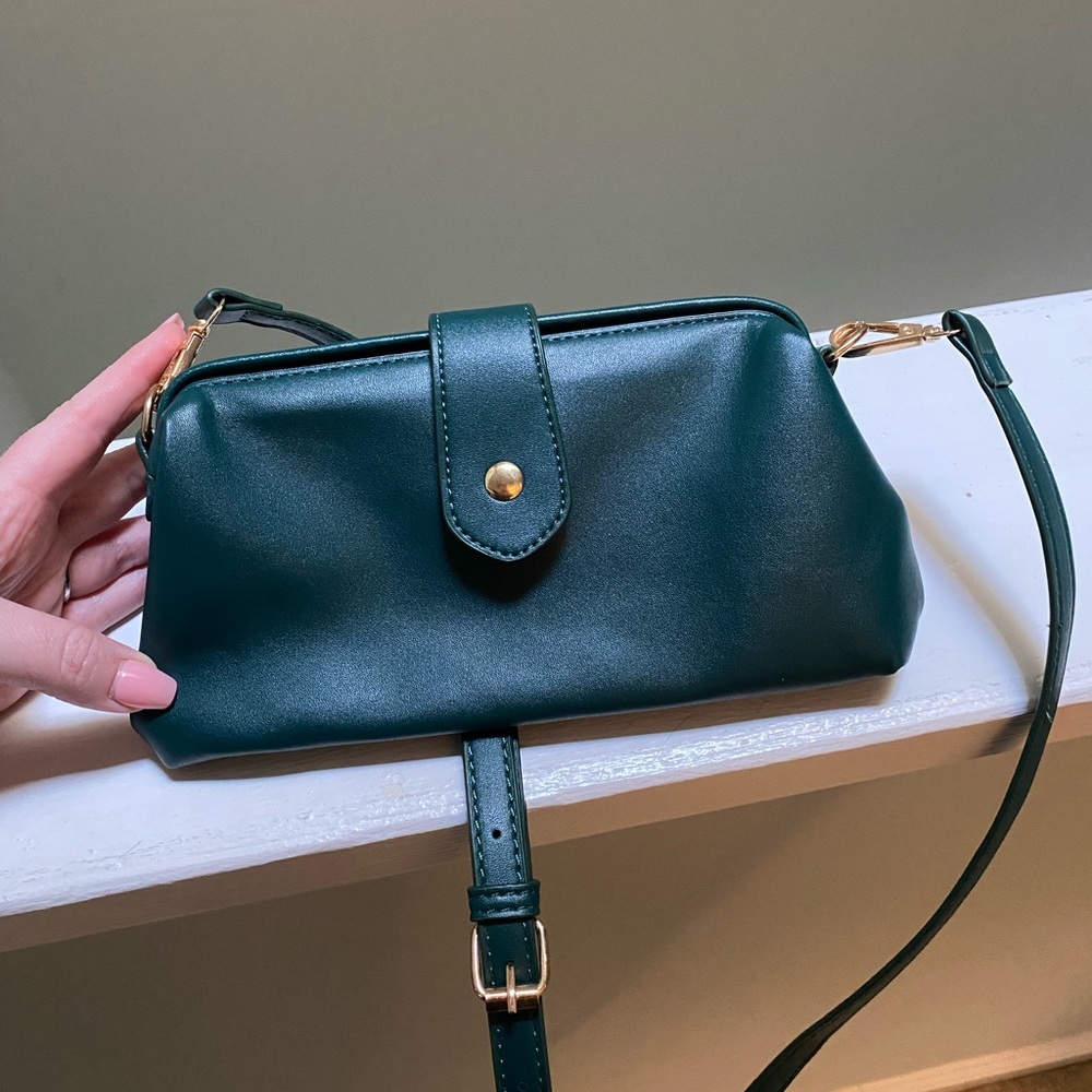 Green purse
